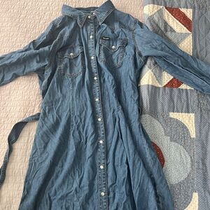 Wrangler denim dress with pearl snaps